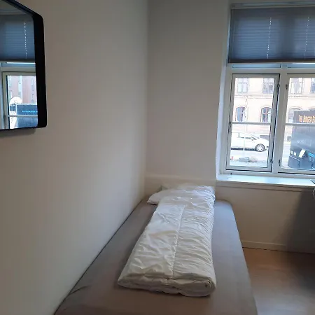 Alloggio in famiglia 1- Bed Private In *