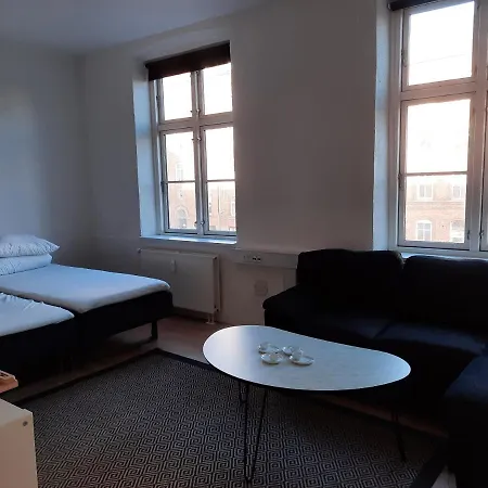 1- Bed Private In Homestay