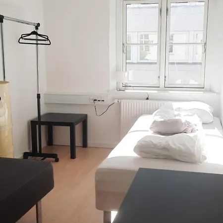 1- Bed Private In *